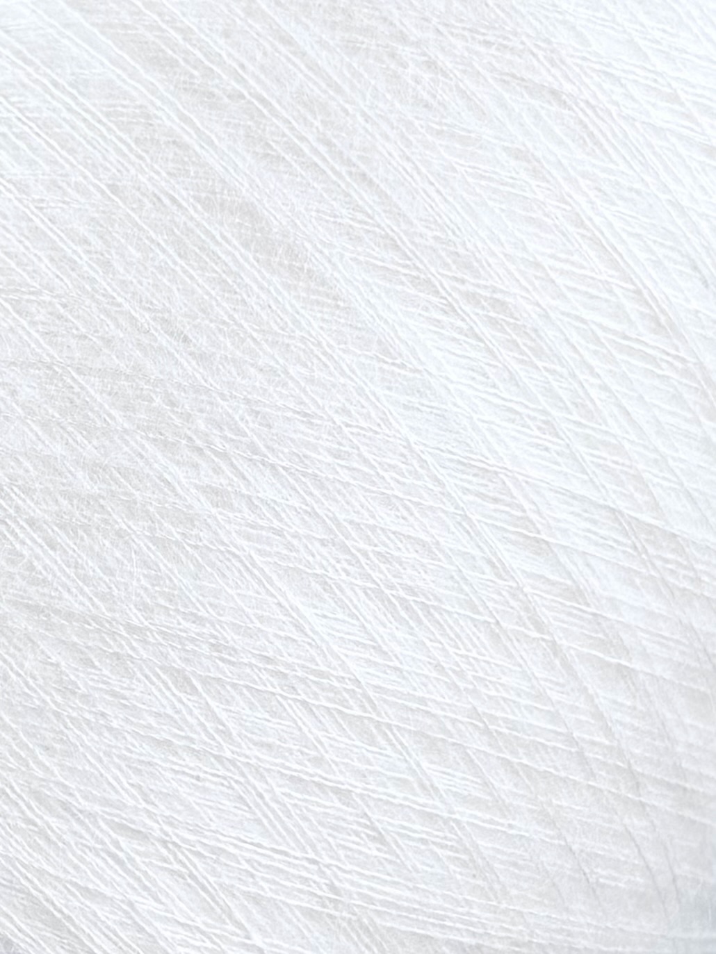 Manifattura Sesia Art. Vivienne 850 m / 100 g – Filato in kid mohair e seta mulberry col. Bianco ottico 5151